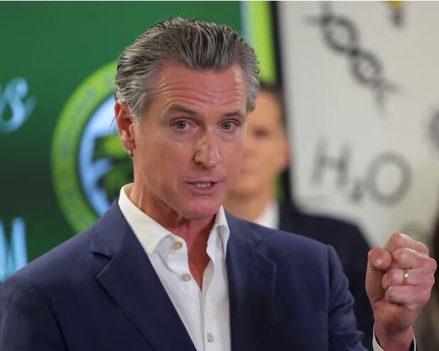 Governor of California to the protesters: Don't excuse Trump's hand