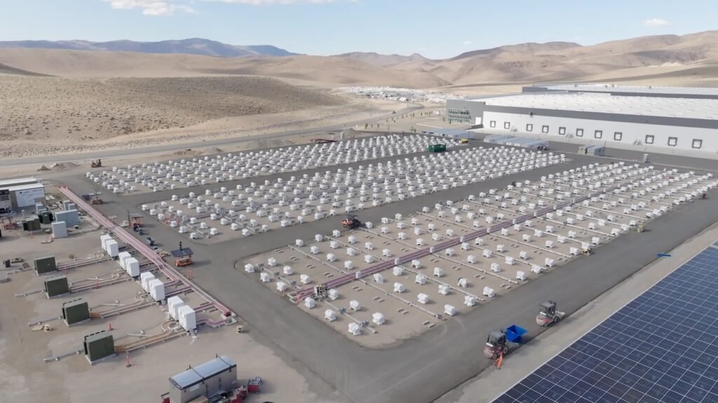 Providing artificial intelligence datasers with recycled batteries