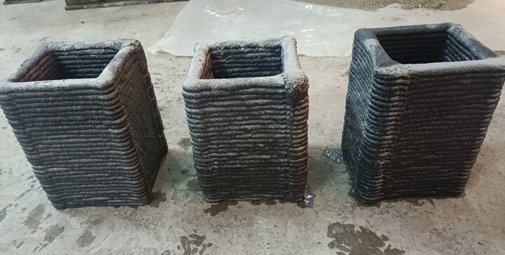 Three -dimensional print concrete challenges by adding aerosa bubble