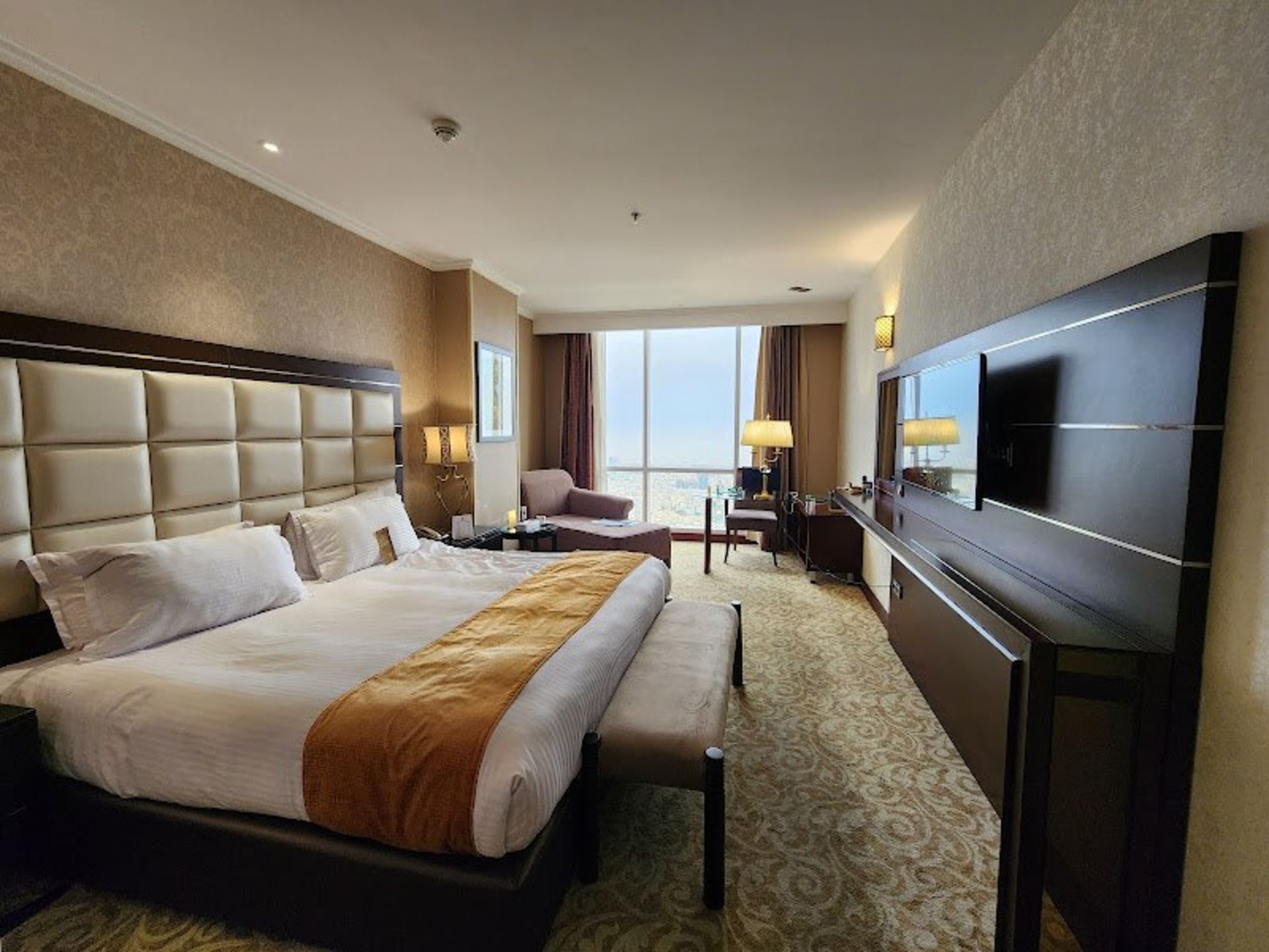 Facilities of the Twin Room Spinas Palace Hotel