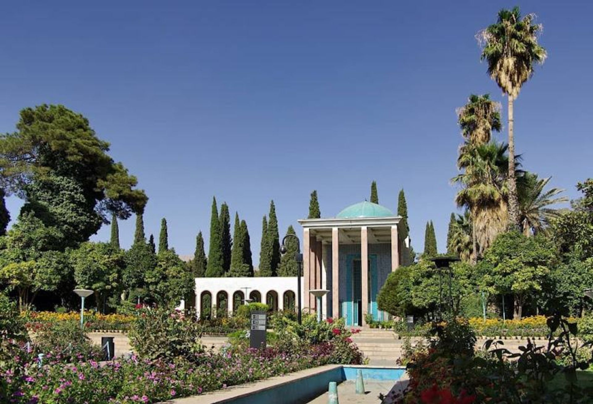 Tomb and Green Space Saadieh