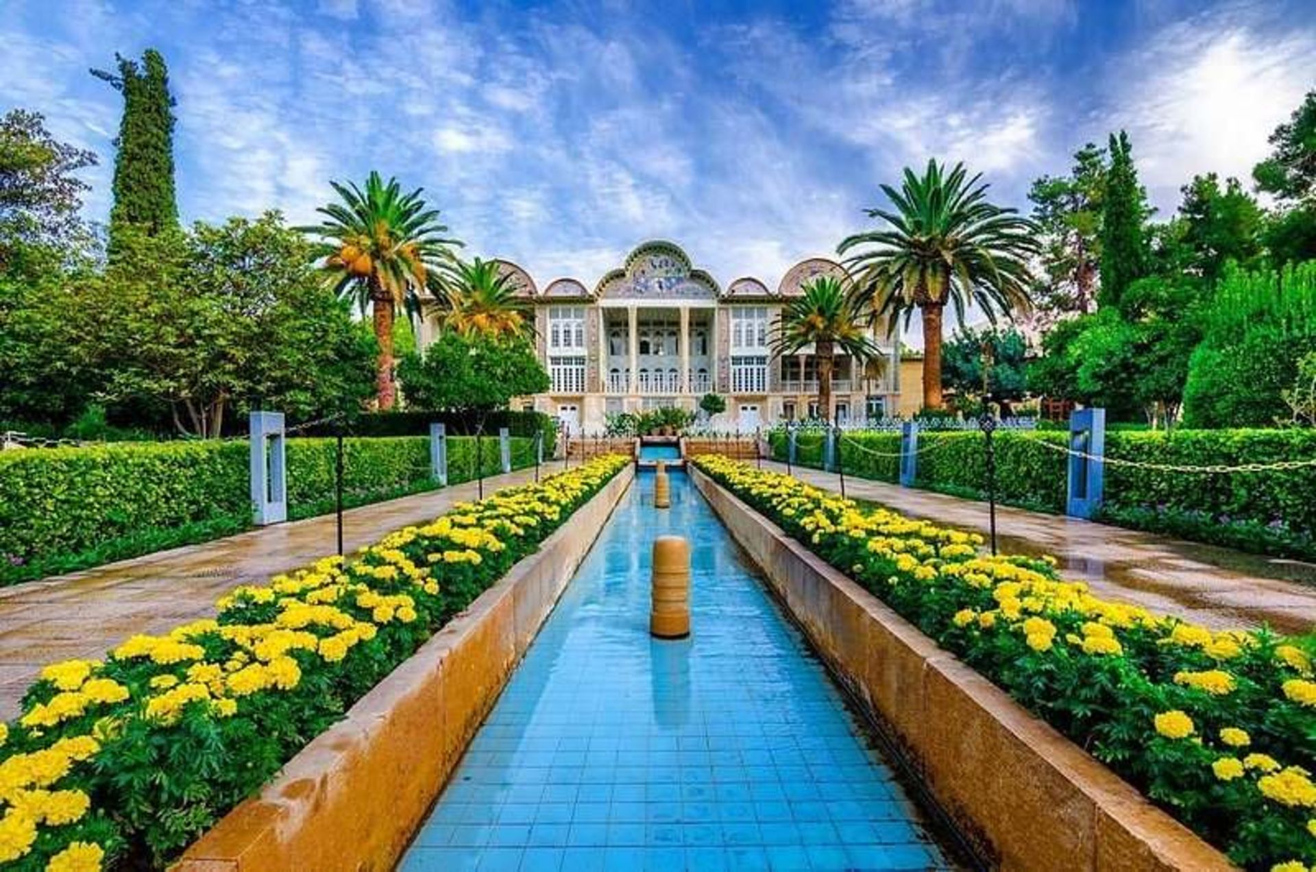 Shiraz Eram Garden and Green Space