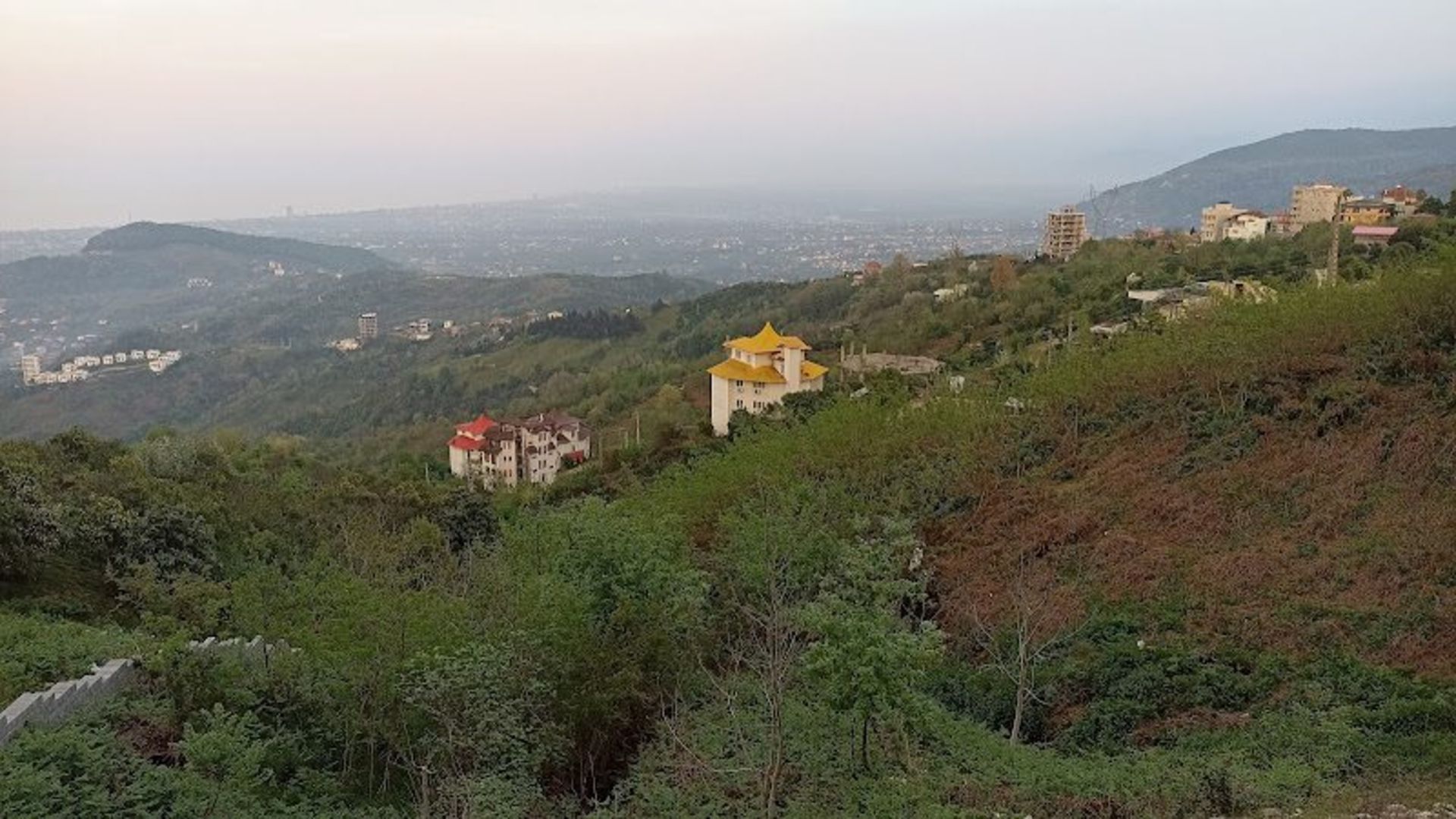 The mouainous nature of the Arbakleh village