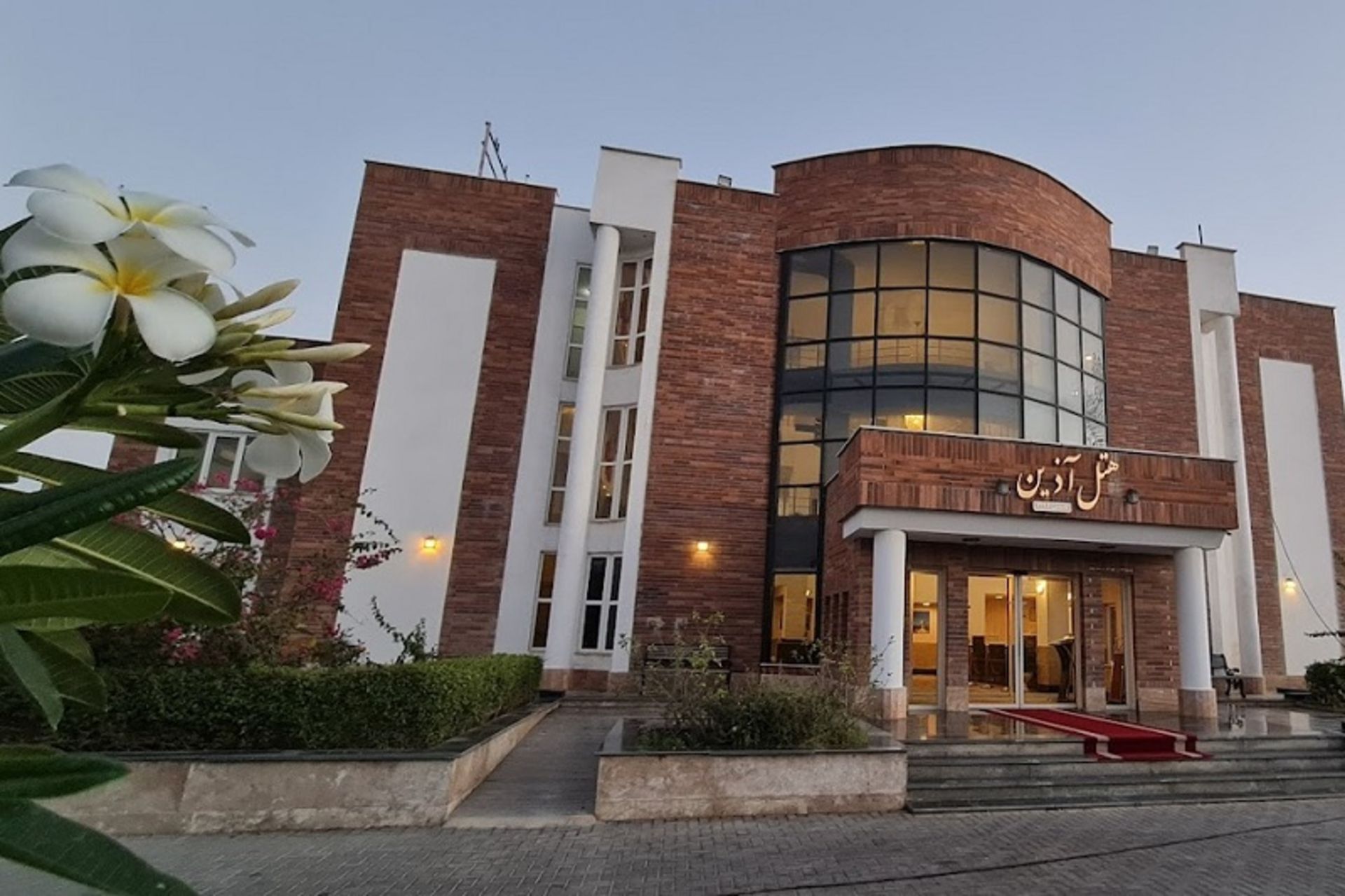 Azin Chabahar Hotel building at night