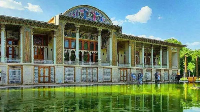 How to go to Shiraz's Afifabad Garden?