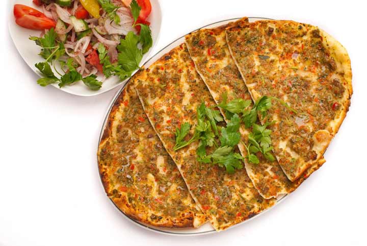 Lahmajun-Turkish local foods