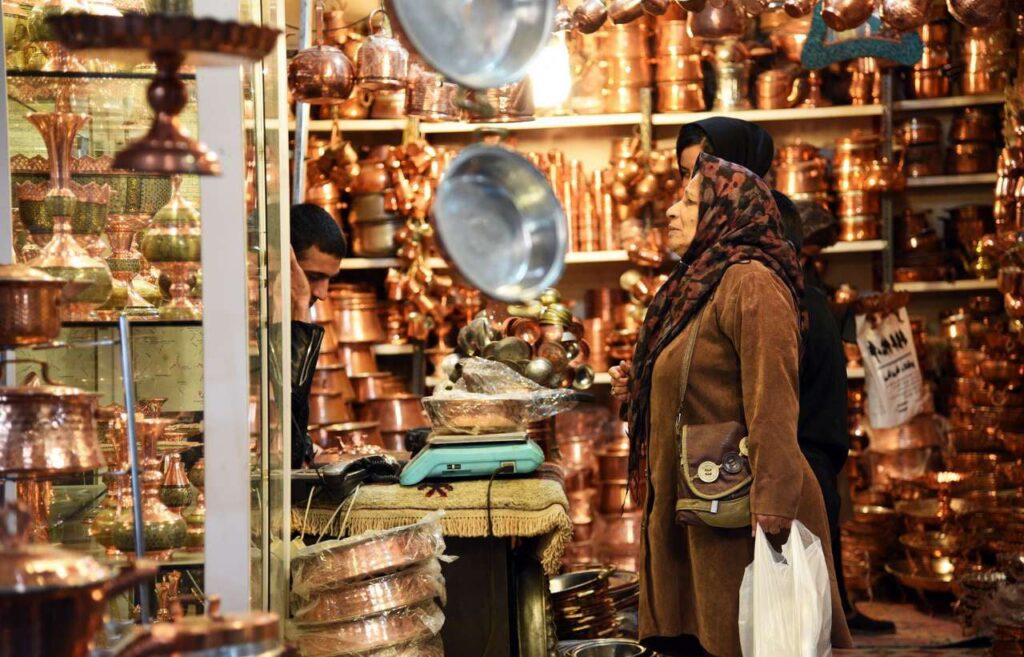 The best time to travel to Shiraz to buy