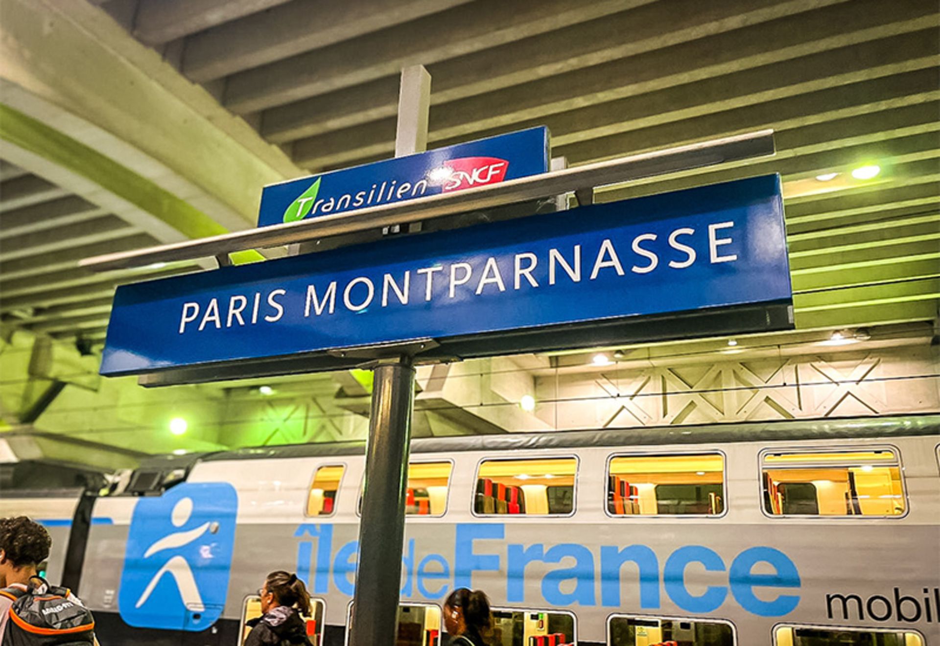 Monparnas Station Train Panel