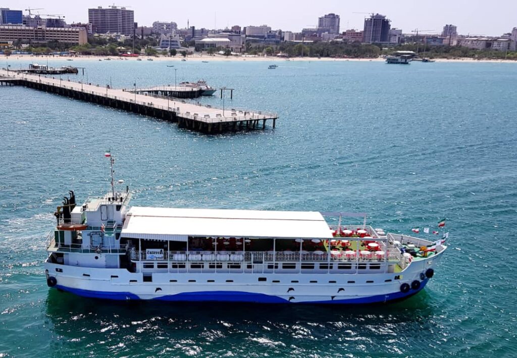 Kish offshore bus to Handurabi