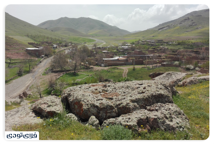 Yingjeh Sadat Village