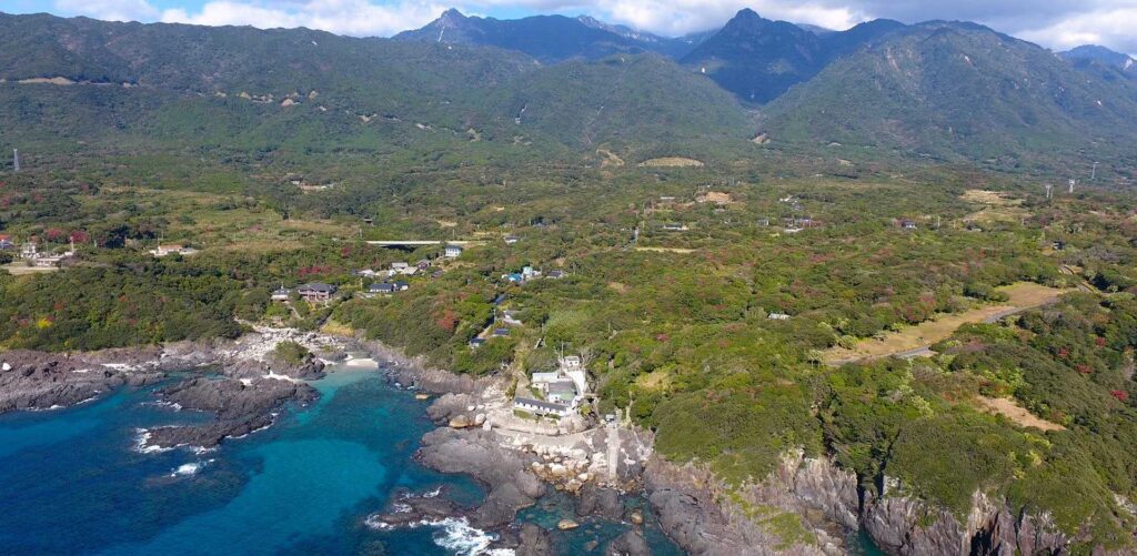 Iroducing Japan's Yakushima Island