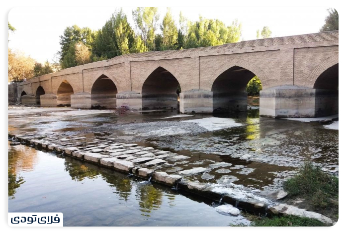 Isfahan Lanjan Kalle Lanjan Bridge