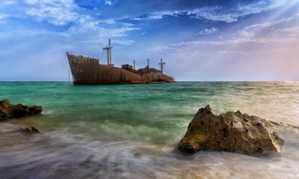 History of the Greek ship of Kish