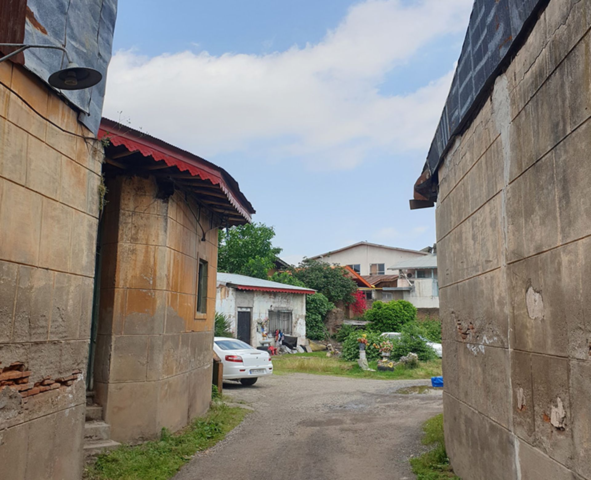Resideial houses in the Sagher Sazan neighborhood