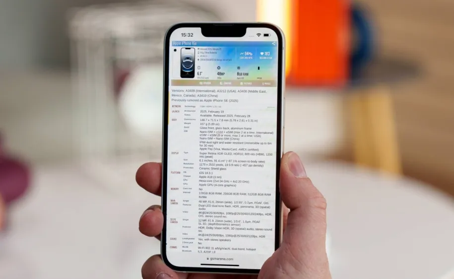 IPhone 16E's hardware review review