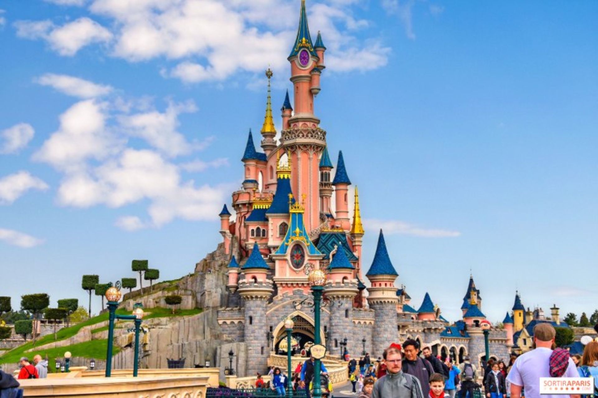 Disneyland California Palace