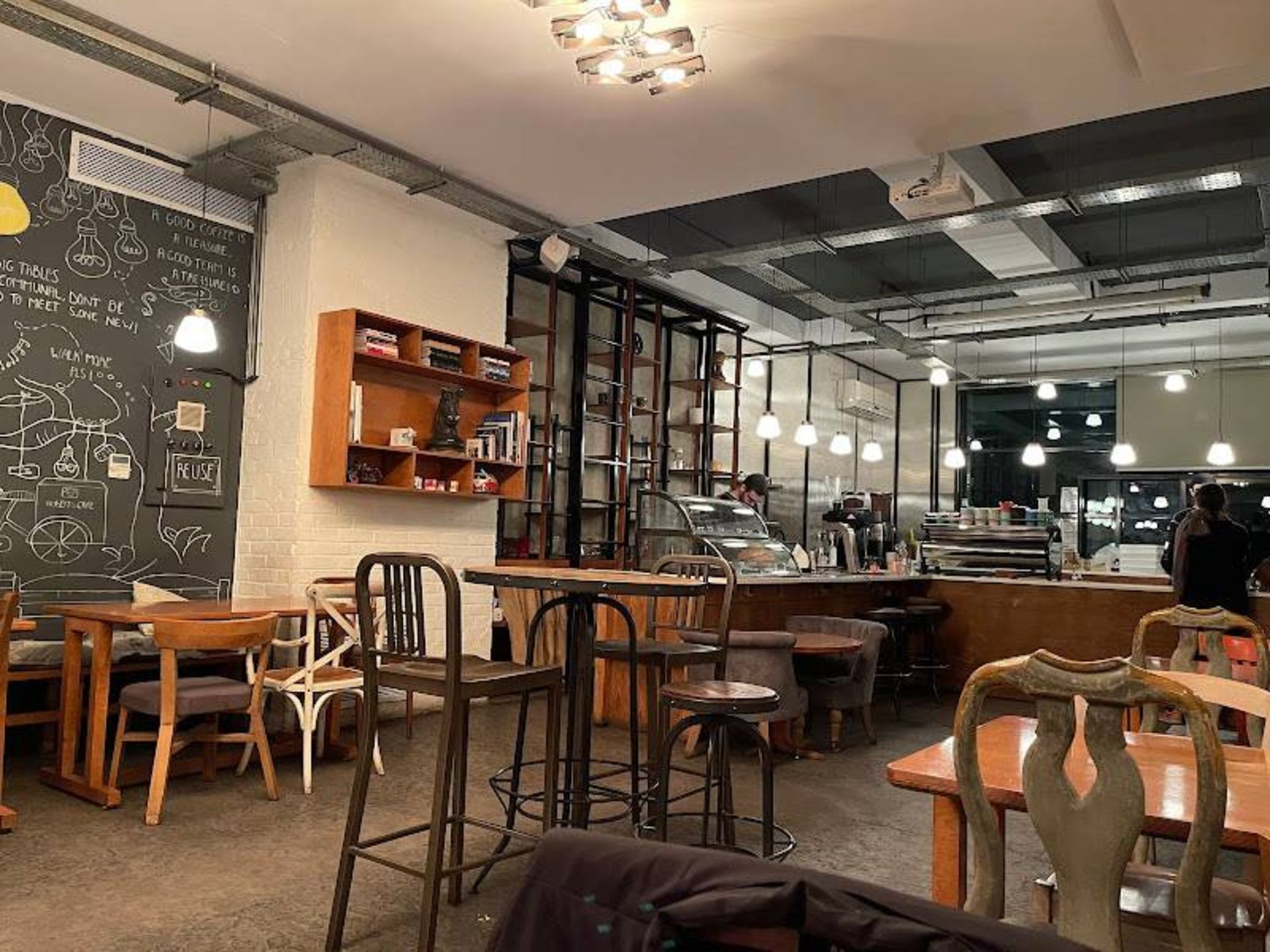 Roberto Pasdaran Cafe Tables and Seats