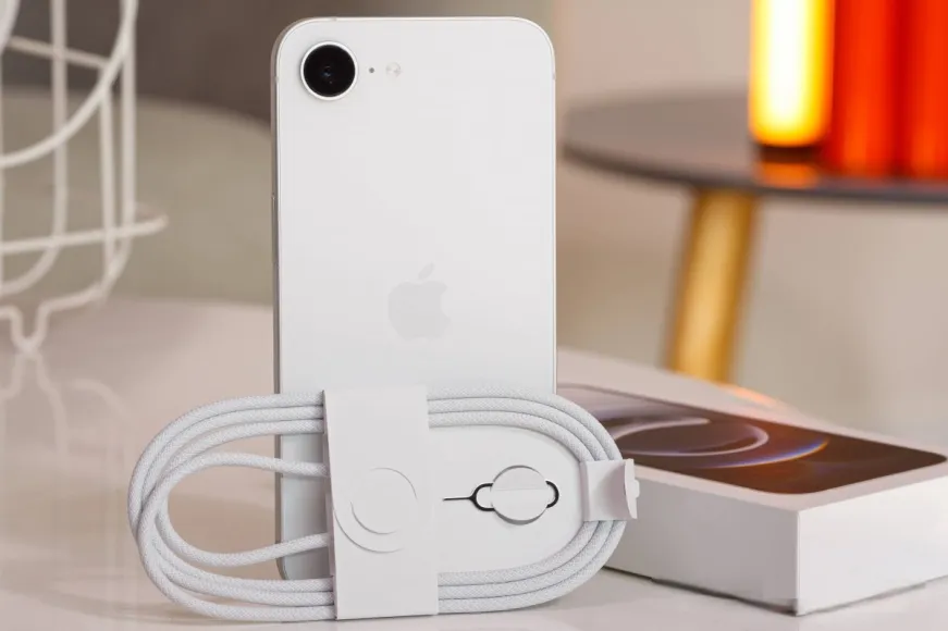 Price of iPhone 16e
