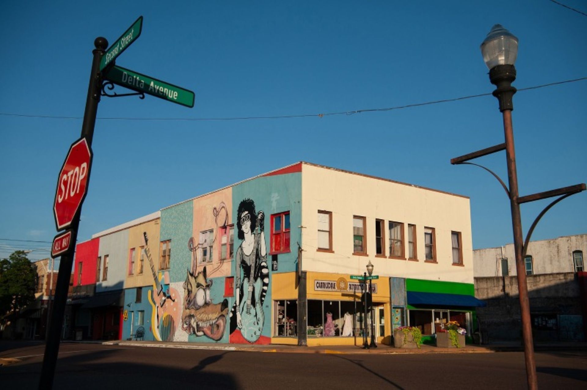 The paied building in Clarksdale