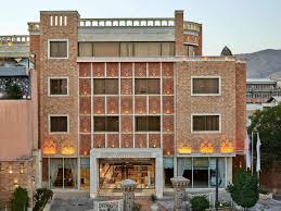 Zandieh Hotel | A combination of traditional architecture and modern service
