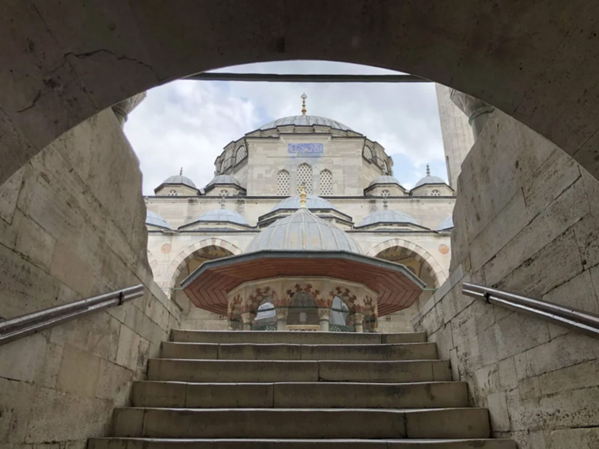 Erance stairs to the inner courtyard of the Sukolo Muhammad Pasha Mosque