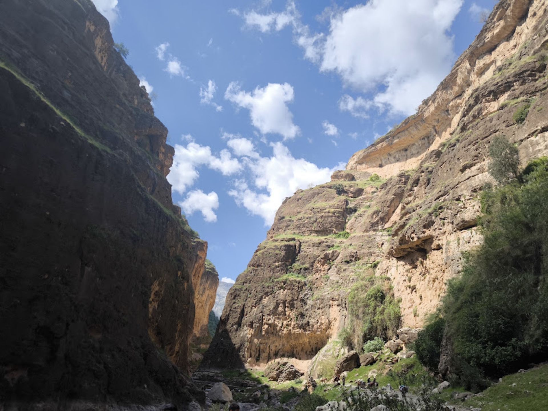 Tall cliffs 