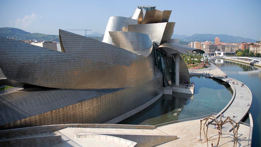 Frankie and Guggenheim Bilbao