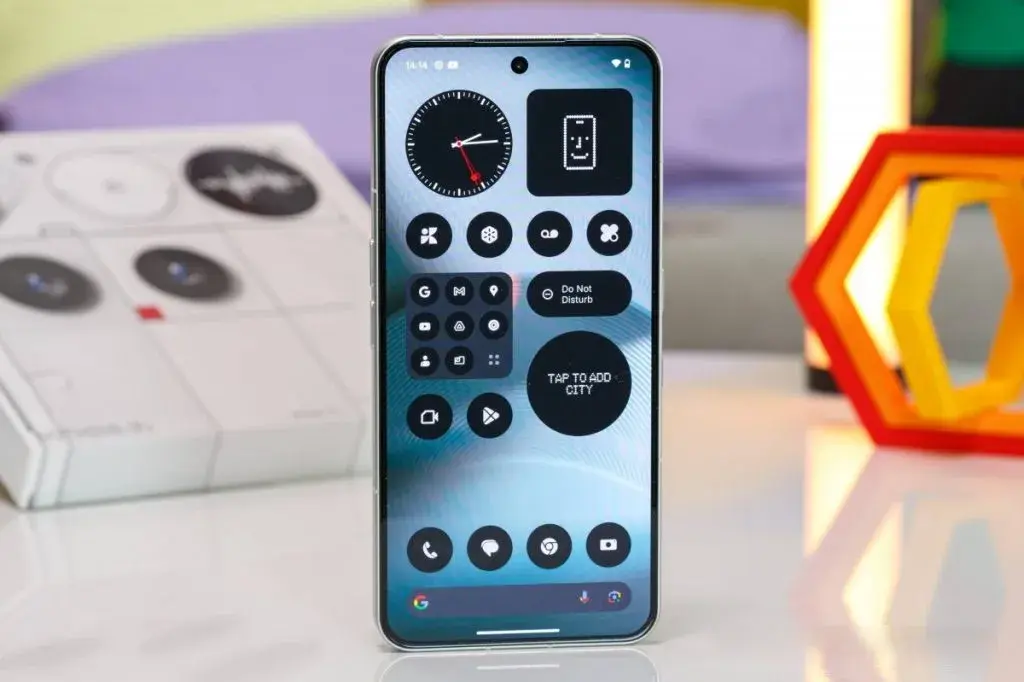 Review of Natting Phone 3; Design