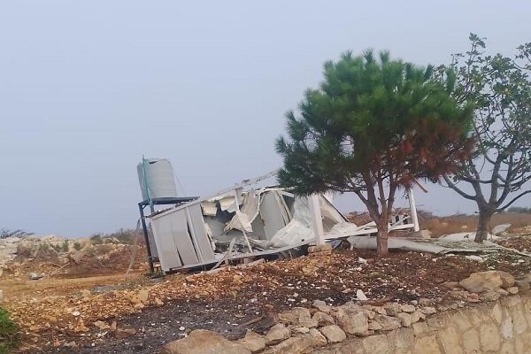 The Zionist regime continues to violate Lebanese airspace