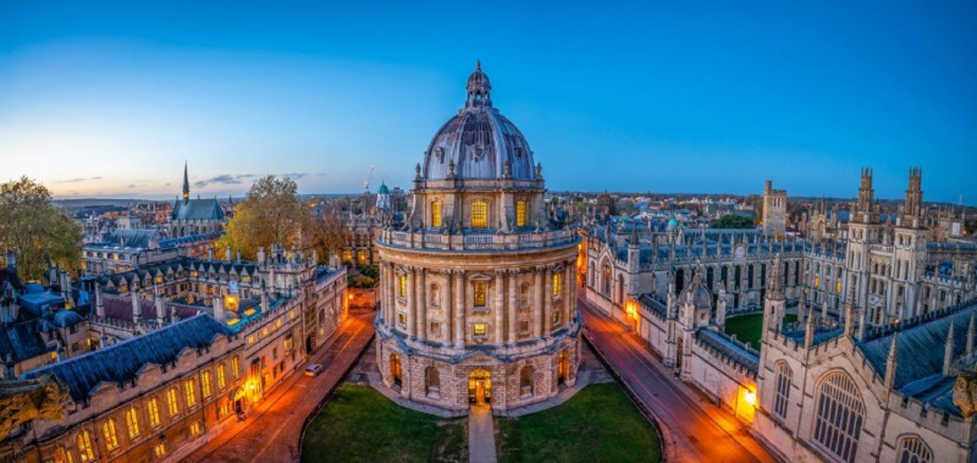Oxford University lighting and surrounding buildings 