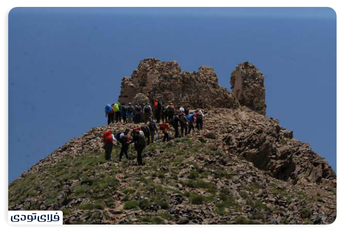 The peak of the girl's castle and the palace of the girl