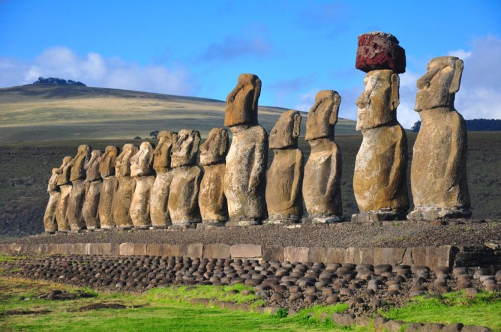 Moaya's sculptures on Easter Island 