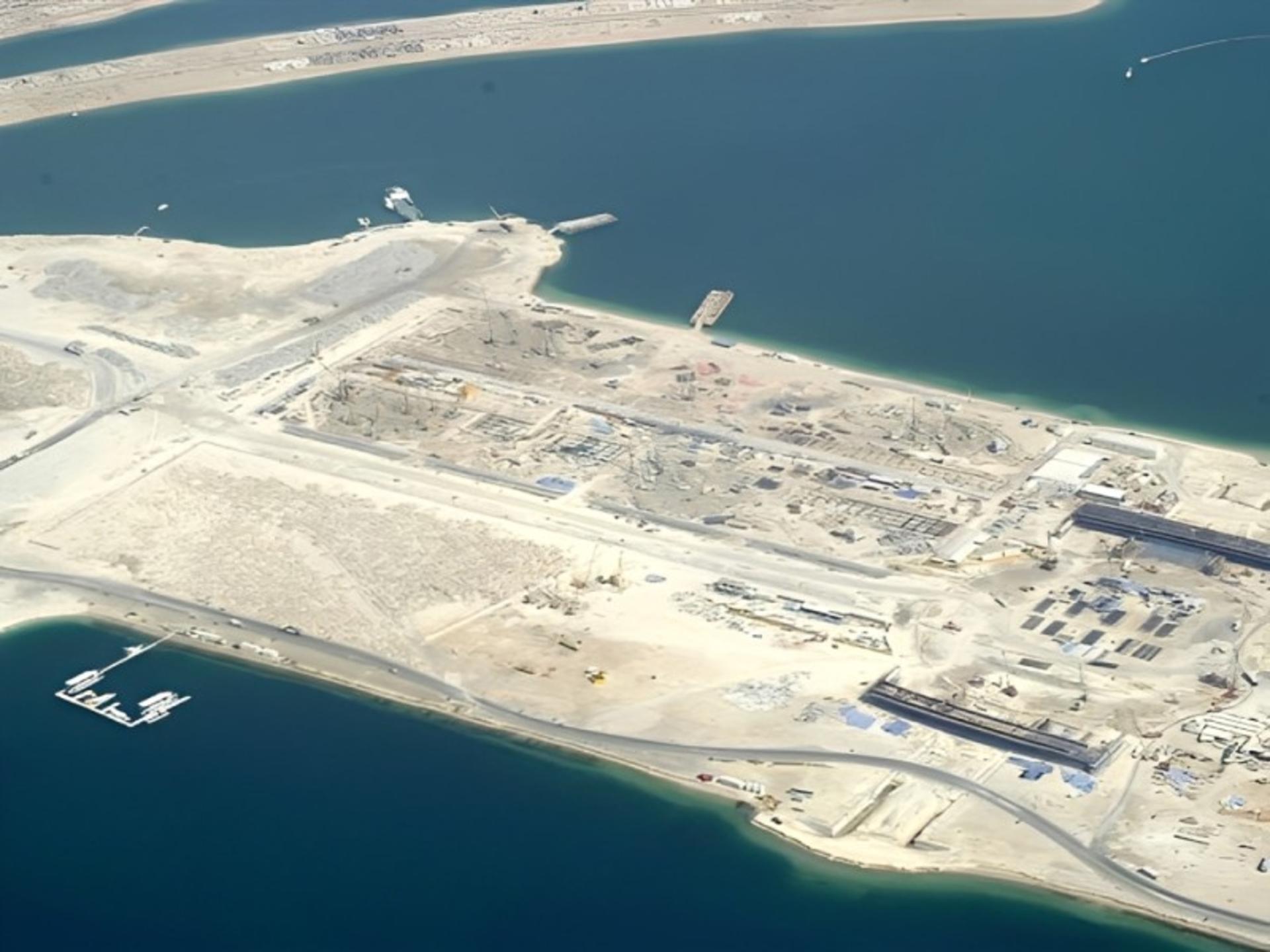 Aerial image of the Jumeirah Palm Half -Half