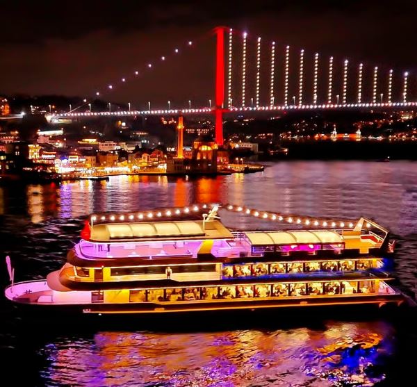 Nights in Van Türkiye: From cozy cafes to exciting nights