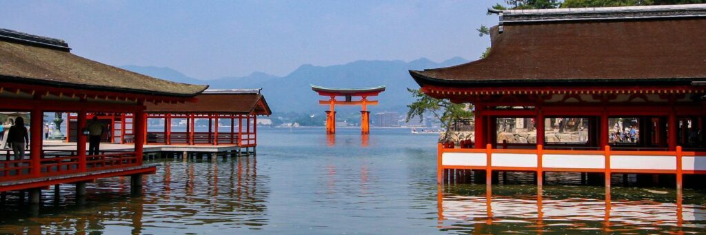 Get to know the most famous Japanese islands
