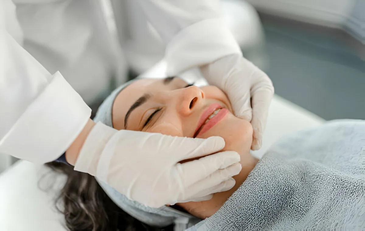 Treatment of facial stains with chemical peeling