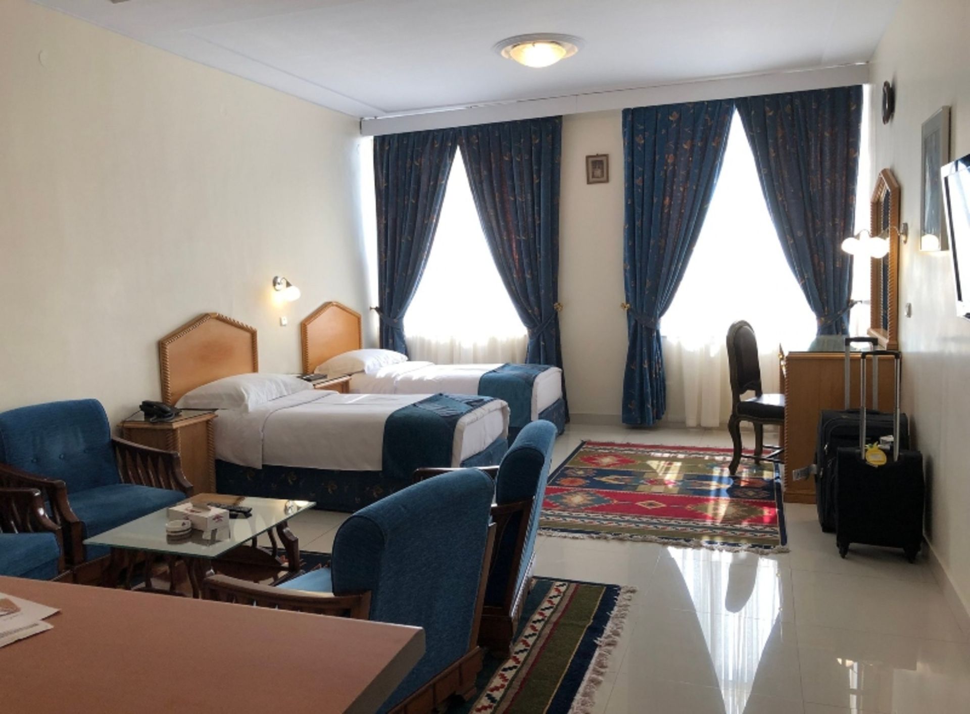 Blue Decoration in Tehran Rudaki Hotel Room