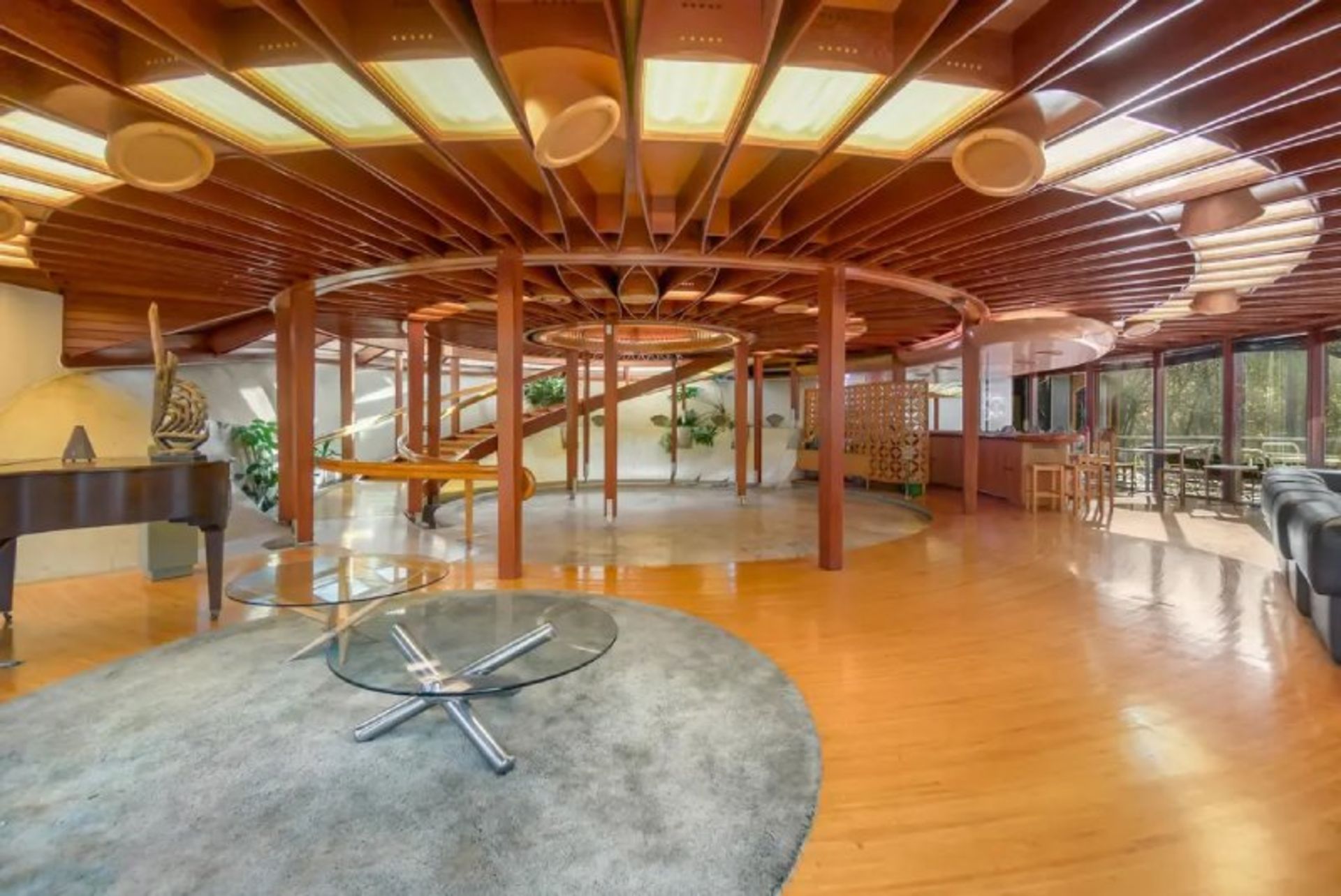 The ierior of the mother ship building in the UFO mansion