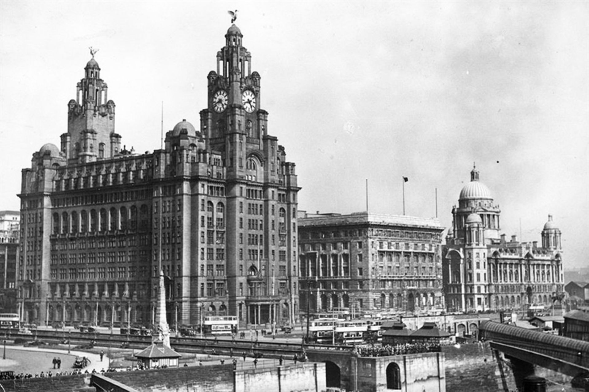 Historic tall buildings in the city of Liverpool