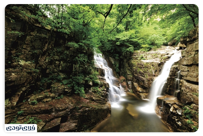 Emerald Falls The best time to visit the spectacular emerald waterfall
