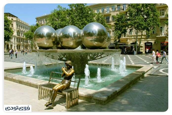 Spectacular places in Baku Baku Fouain Square