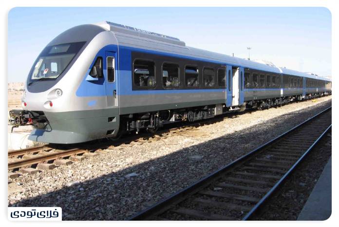 Travel from Tehran to Isfahan by train