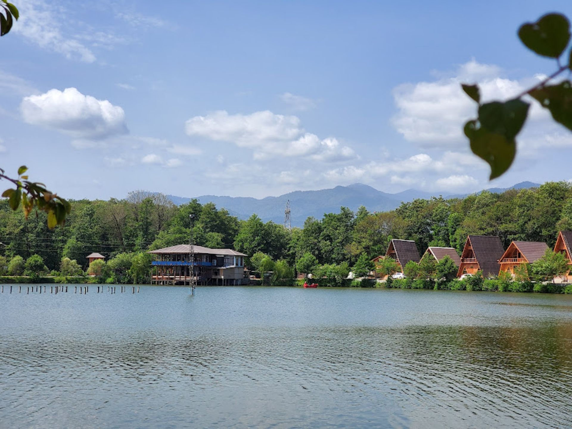 Swiss resorts and restauras around Lake Gisum