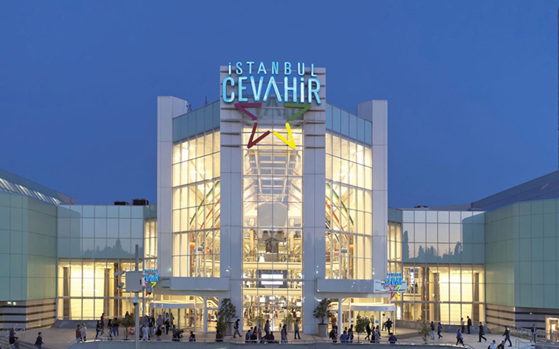Modern Building Jewel Shopping Ceer at night