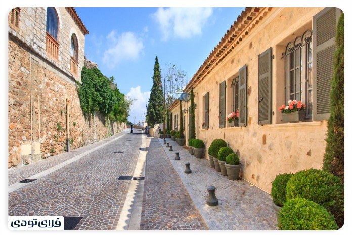 Spectacular places of France The old city of Lucke