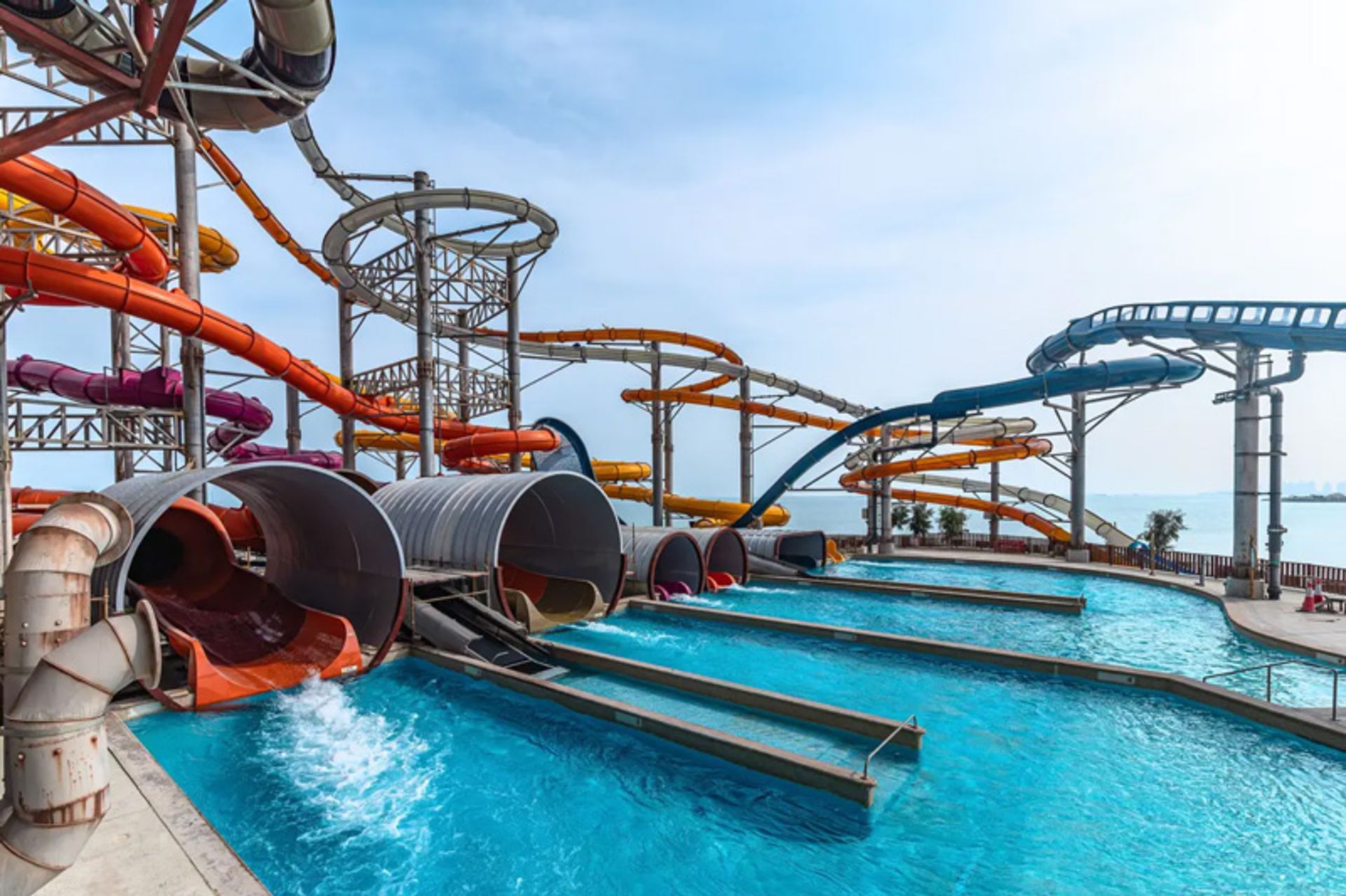 Merleal Qatar water park pool