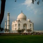 Nature around the Taj Mahal building