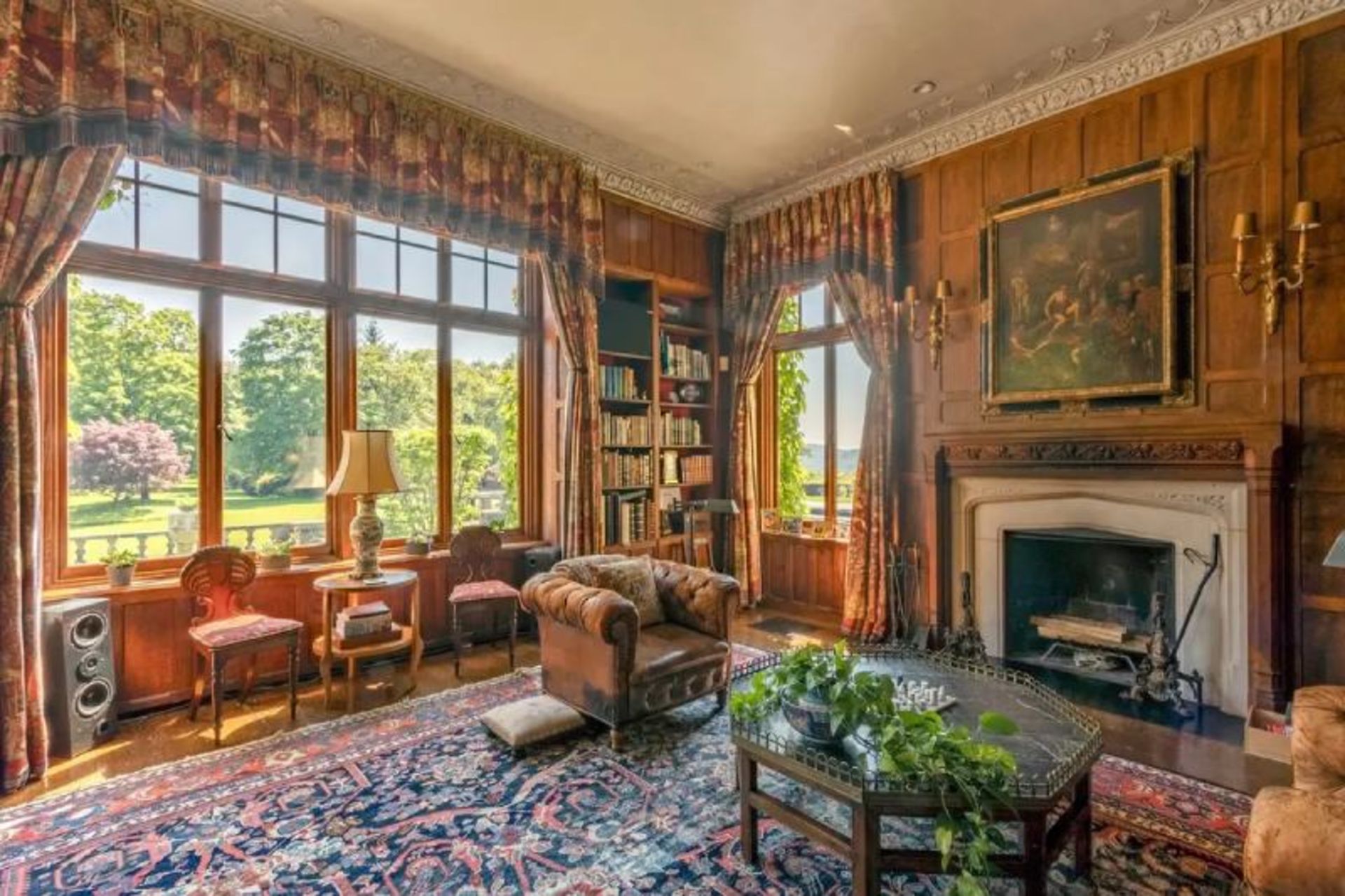 The interior of Renamor Mansion
