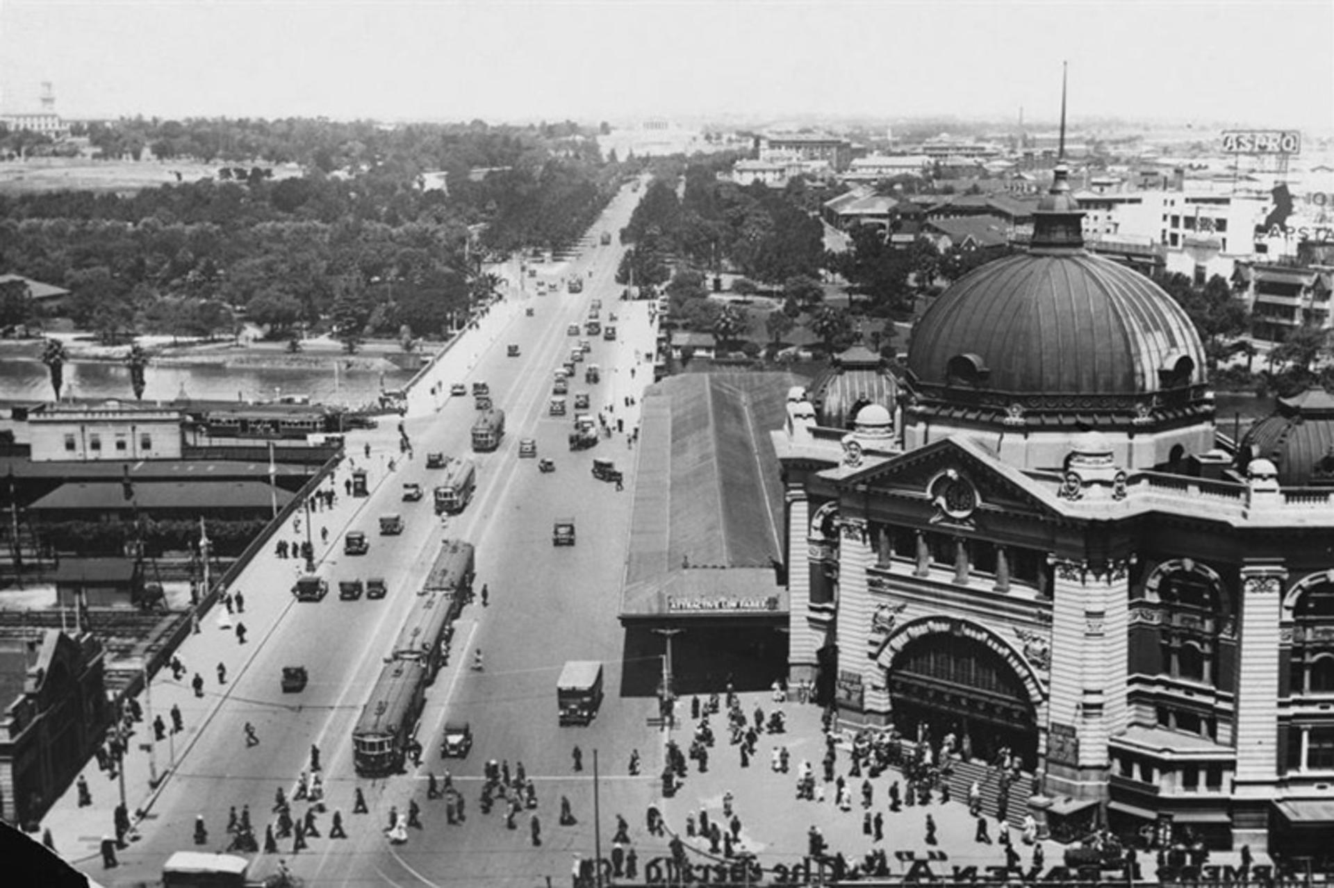 Historical photo of Flyinders Station in Melbourne