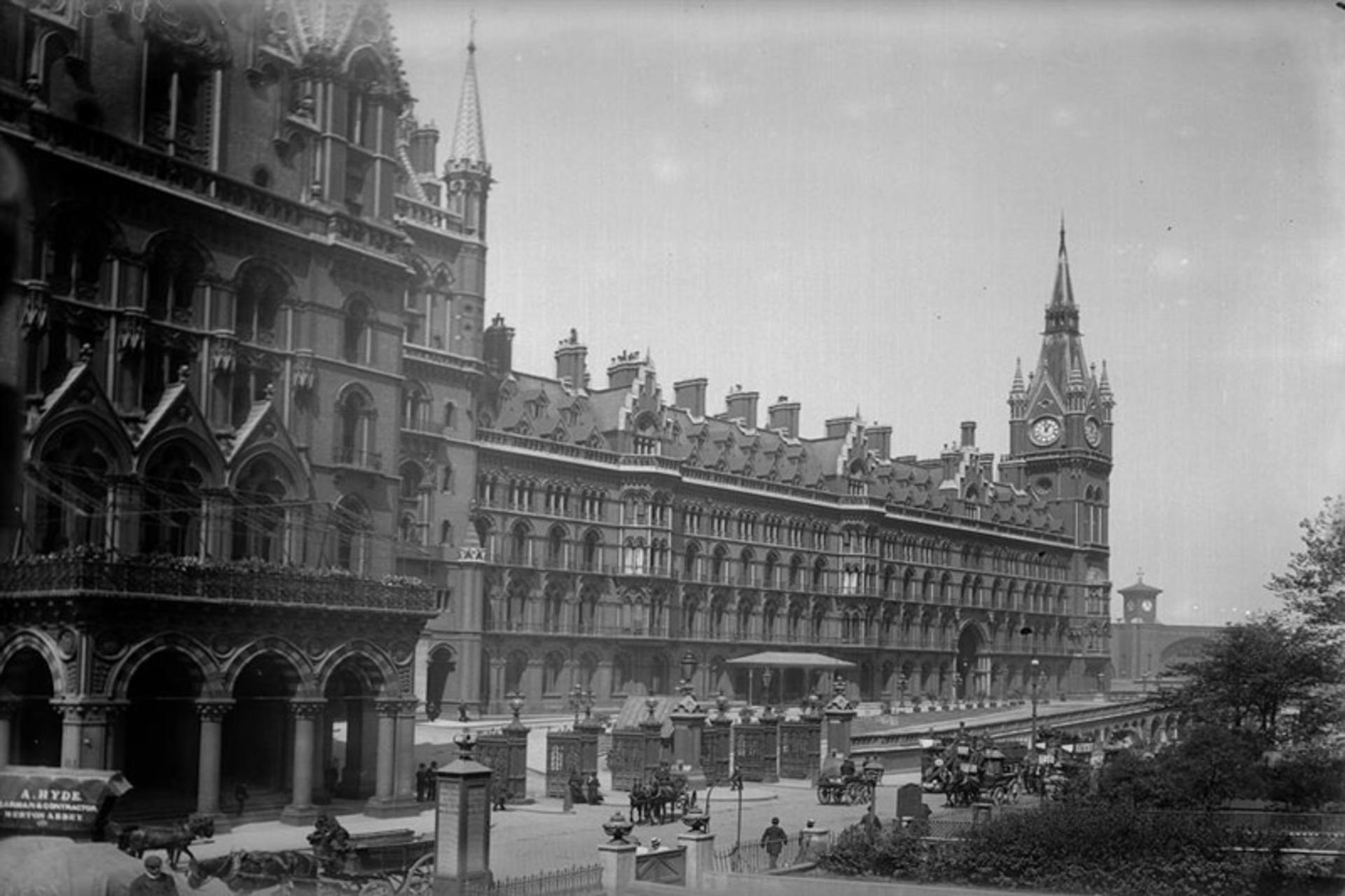 Historical photo of St. Pancress London Station